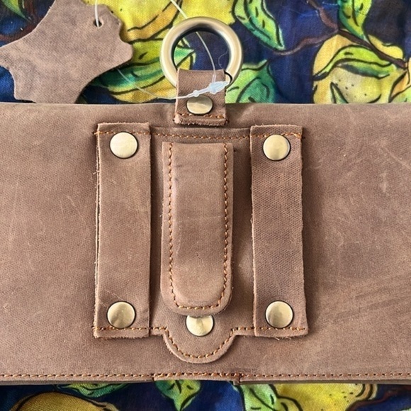 Brand New Genuine Leather Phone Holder Belt Pouch Magnetic Snap Close Case Brown - Picture 3 of 10
